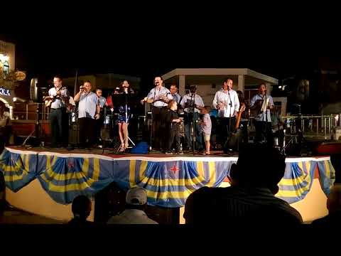 Un Miyon Palabra (Live) Margaret Marin ft Grupo di Betico
