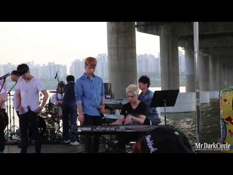 2013.06.26 MBLAQ PICNIC LIVE (87 line playing piano together)
