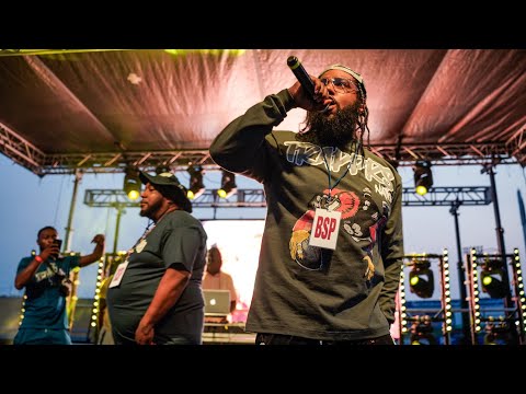 Money sign sheed X Fuego base Live performance In Lancaster , PA “ Broke the whole glass”