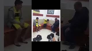 Download lagu Yang kena pipinya yg di pegang kepala 🗿 #shorts mp3 Download lagu Yang kena pipinya yg di pegang kepala 🗿 #shorts mp3