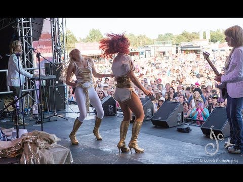ABBA tribute band performing Waterloo  ABBA Chique