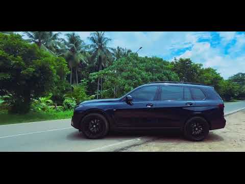 Caught BMW X7 on road | Kerala