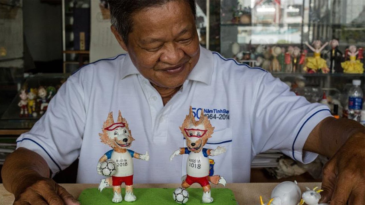 Eggshell art: The Vietnamese craftsman making World Cup mascots from eggshells