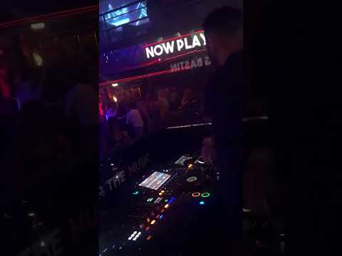 Bastin - Birthday Sex (Hyalyte Edit) live at club Carre in Willebroek Belgium