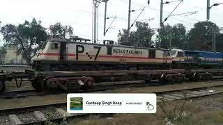 preview picture of video 'Wag 7 + 54044 Hisar Jind Passenger At Jakhal junction With Double locomotive Wap 7 And Wdg 4d'
