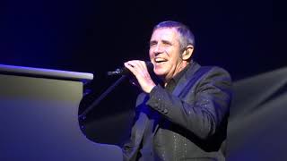Julien Clerc au Théâtre des Champs-Elysées - 4 mai 2018 - À vous jusqu&#39;à la fin du monde