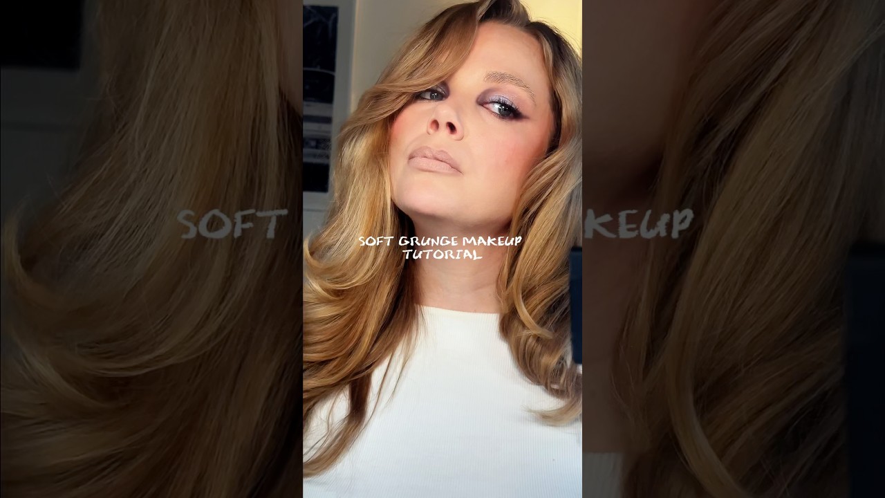 Soft Grunge Makeup Tutorial #grungemakeup #eyeshadowtutorial #softgrunge #makeupartist