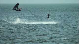 preview picture of video 'Kiteboarding Hatteras Island - slow-motion S-bend in Waves, NC'