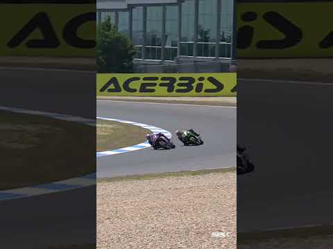 Rea 🆚 Toprak: a battle for the ages at Estoril 🔥 | 2026 #ItalianWorldSBK 🇮🇹