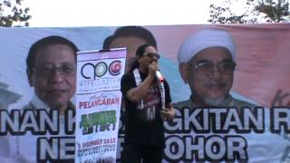 Download lagu ALI XPDC - 'Bunga Angkasa' (Himpunan Kebangkitan Rakyat Johor 1/12/2012) mp3