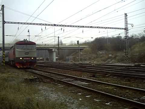 749 008 s rychlíkem do ČB