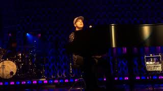 Gavin Degraw “She Holds A Key” Live At The Paramount Huntington, NY