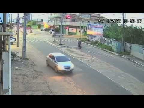 Colisão de moto e camionete em Balsas MA