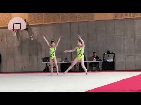 Acro Longueuil 2023 - Brittany et Victoria 1