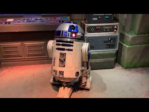 °o° Meet and Greet : R2D2 - Hong Kong Disneyland