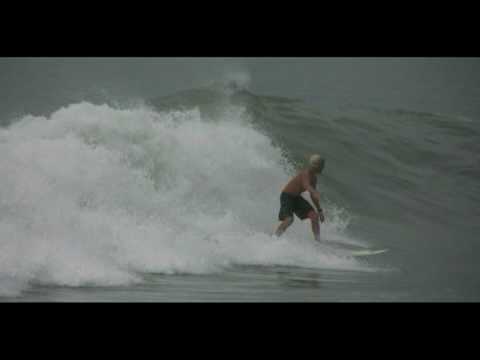 surf grom 12 year old noe mar surfing pavones costa rica