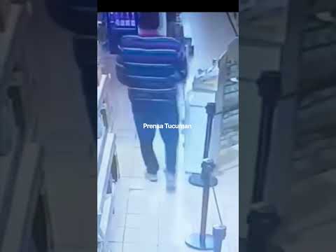 LULES: APREHENDIERON A UN HOMBRE POR SUSTRAER ELEMENTOS DE UN SUPERMERCADO.