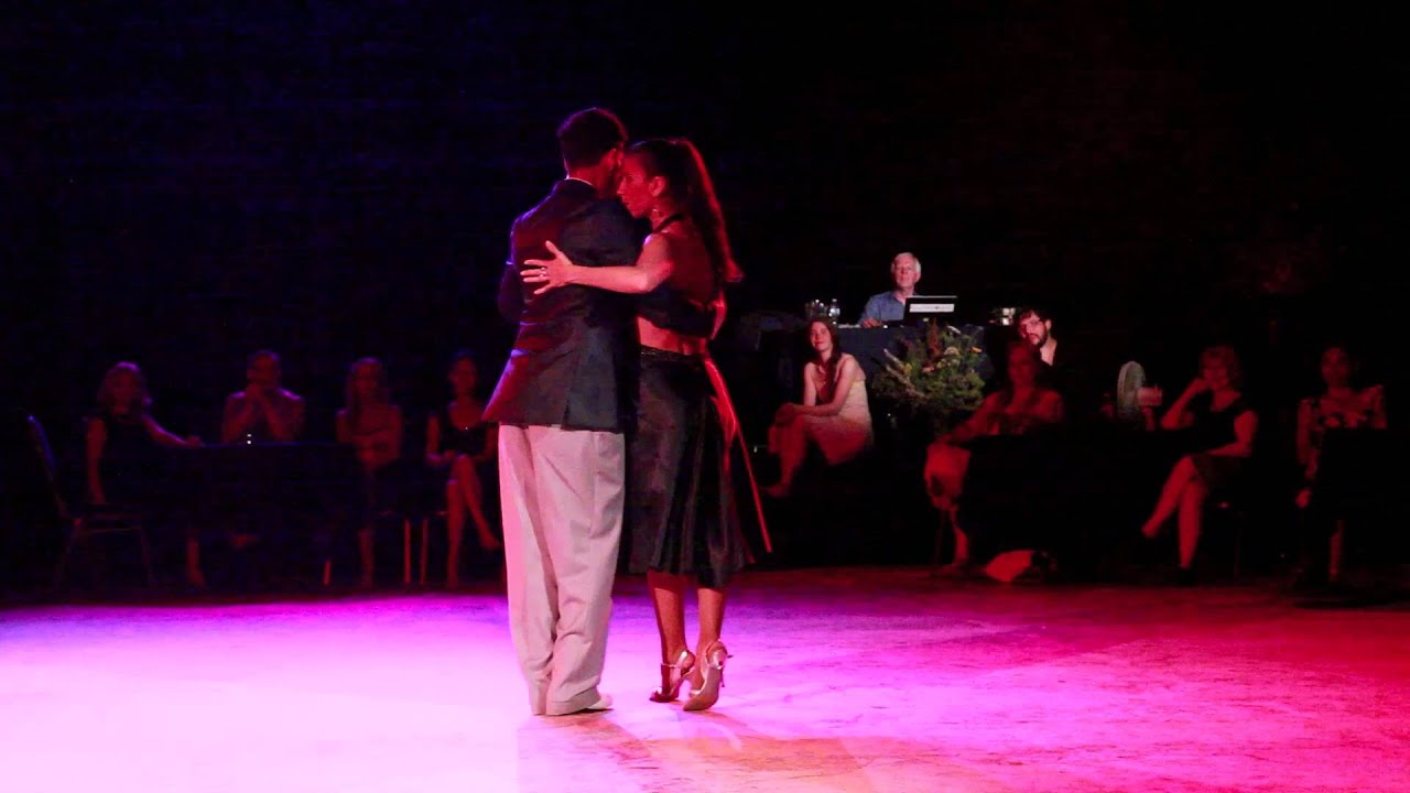 Christian Marquez et Virginia Gomez (Los Totis), "Ilusion Azul" (valse), (2de4).
