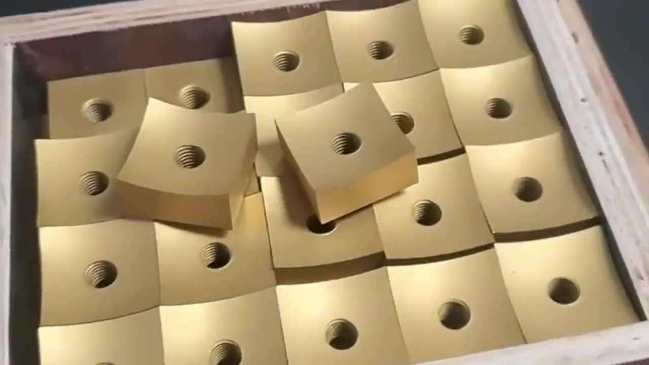 YouTube 動画サムネイル