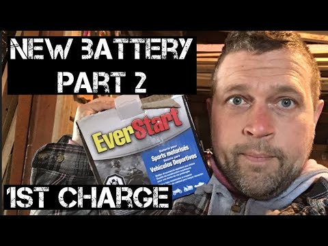 Charging a brand new Walmart Ever Start Motorcycle Battery First Time