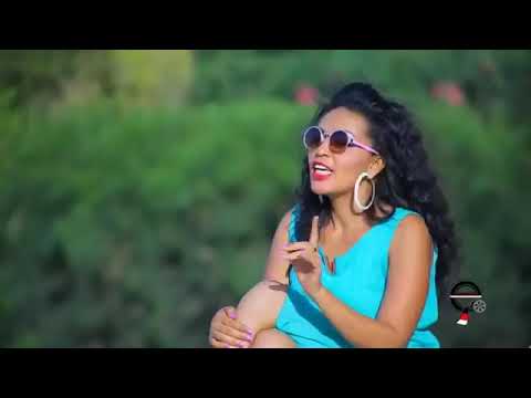 Abbaa Shumbee   Haadha Shumbee Ani Gaabbee    New Oromo Comedy Music video   2015