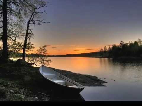 Ở đây mưa lập đông - Hoàng Hoa