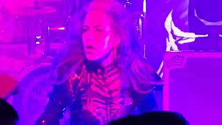 ARCH ENEMY - Blood In The Water