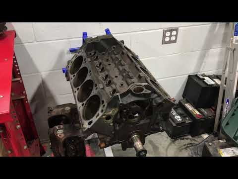 1998 Ford Ranger 5.0 Explorer V8 Swap (The start of the engine build)