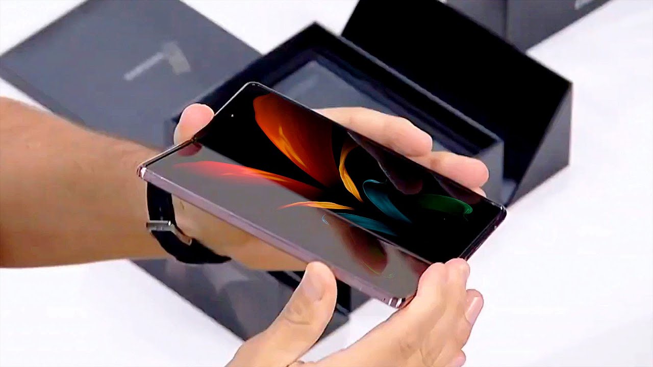 Z FOLD 2 REVEALED! Live Samsung demo with unboxing