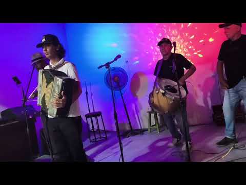 Igor tocando muito forró em Nova palmeira Pb