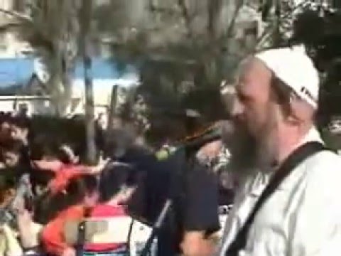 Jewish Musician Adi Ran in Hebron - עדי רן בחברון