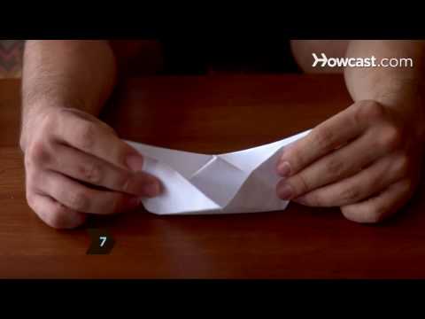 ペーパーボートの作り方 (How to Make a Paper Boat)