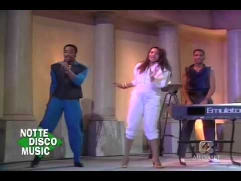 Change -  Change Of Heart ( Live)