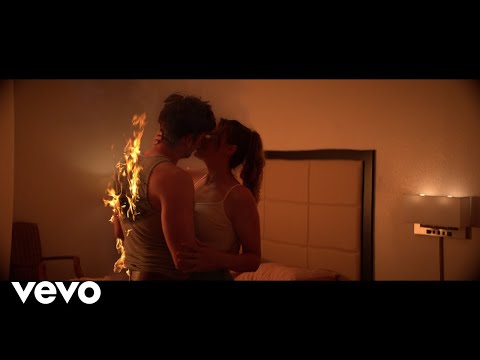 Darius Rucker - Fires Don't Start Themselves (Official Music Video)