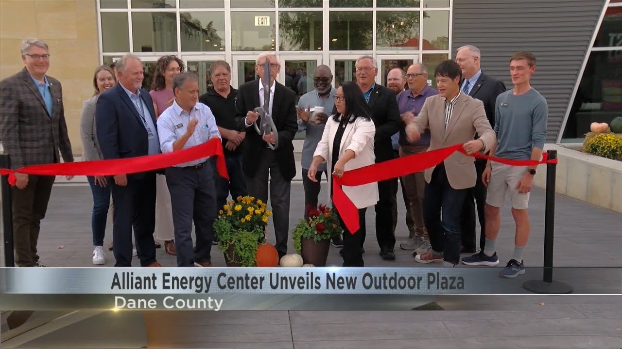 Alliant Energy Center unveils new outdoor plaza
