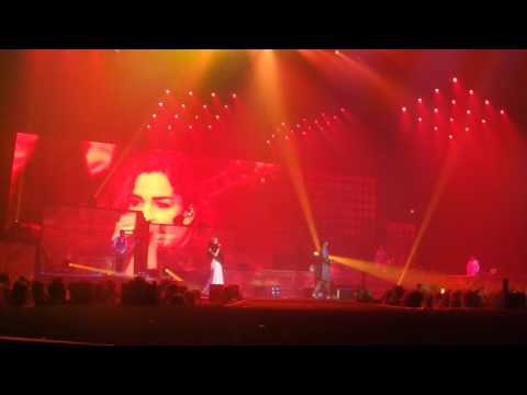 Oscar & the Wolf ft Tsar B - Back to Black @ Sportpaleis