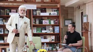 «И родился я в театре»: в Николаеве открылась выставка художника-сценографа Сергея Пантелейчука (фото)