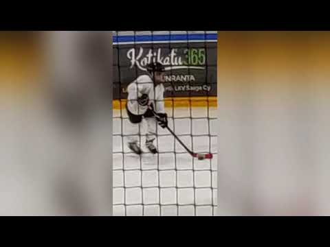 Jääkiekko leirillä .kuusamo