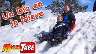 Juegos en la nieve : Guerra de bolas, Trineo, muñeco de nieve  - Vlog. MikelTube