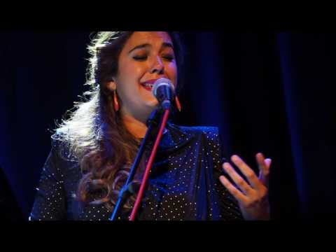 Alba Molina "Todo es de Color"