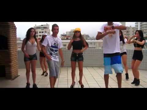 Dj Menor e Mc James Blue   Ela no resiste  CLIPE OFICIAL )