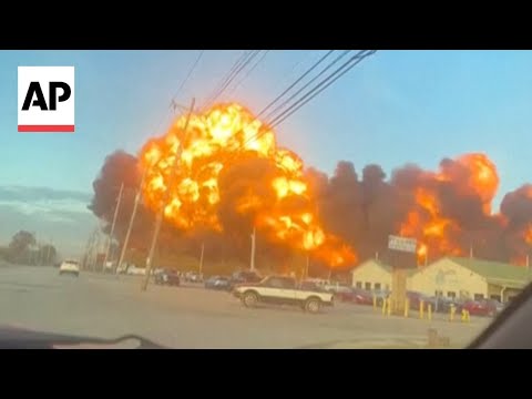 Massive fireball erupts as UPS plane crashes at Kentucky airport, leaving 7 dead