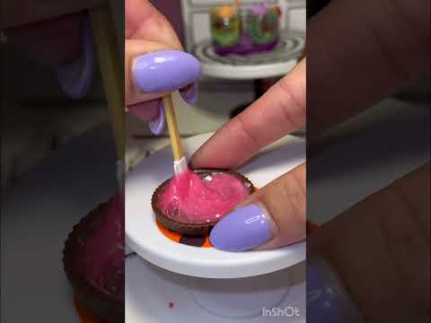 Hershey's Chocolate Strawberry Pie 🍓Mini Verse Hershey's Multipack #unboxing #miniversemakeitmini