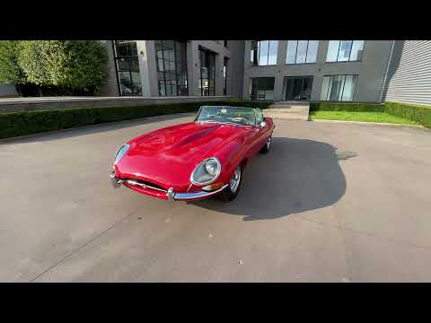 Jaguar E-Type Series 1: Upgraded engine and brakes // Walk around & driving