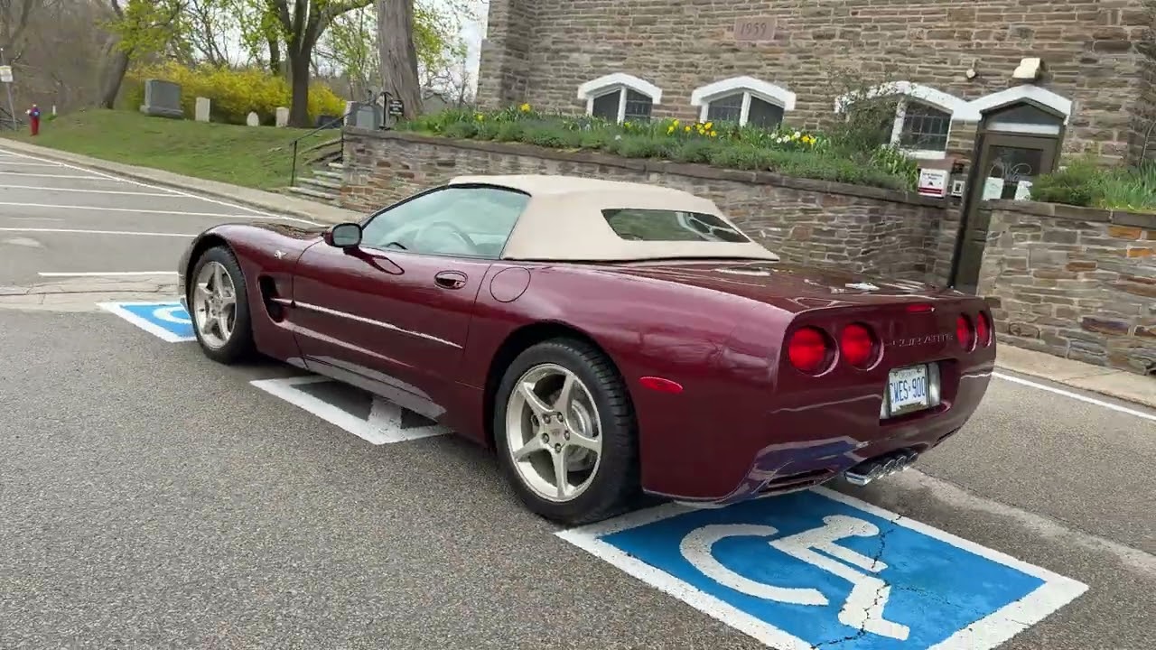 **SOLD on the CCC Buy-It-Now Lot** Sub-90K km 2003 Chevrolet Corvette Convertible 50th Anniversary 6-Speed Manual