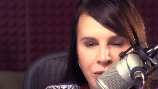Video thumbnail for Neumann BCM 705 Dynamic Studio Microphone Demo by Carlos Quintero