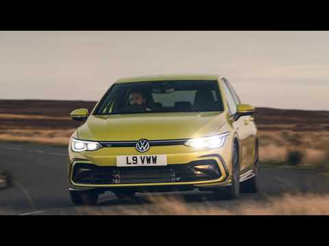 Design Battle Volkswagen: All New Golf R 2022 vs. Golf R-Line UK Version 2021