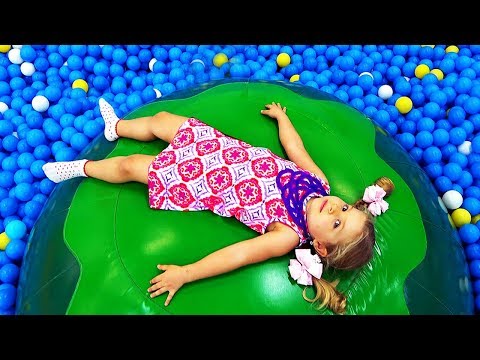 Roma and Diana plays at Indoor Playground Family Fun Play Area for Kids fun Play time