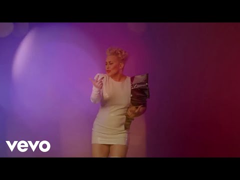 Indira Forza - Žena Od Titana