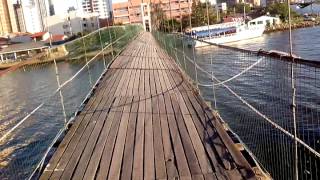 preview picture of video 'ponte pensil torres e passo de torres,arrebenta fios de aço e quase derruba o povo'